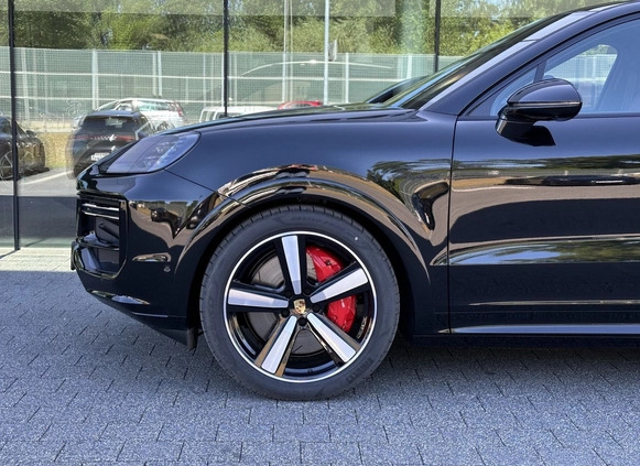 Porsche Cayenne cena 1104900 przebieg: 5, rok produkcji 2023 z Tuchów małe 326